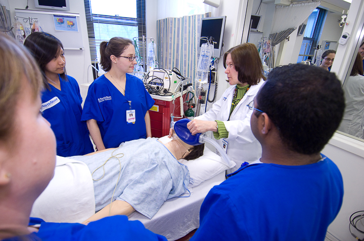 Medical students at the Sim Lab