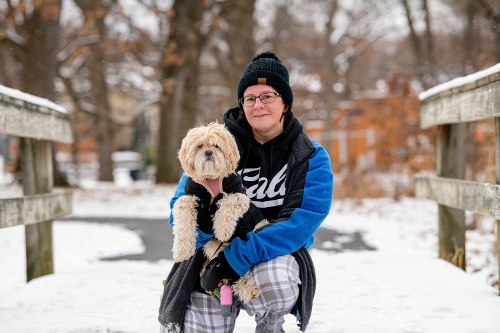 Jennifer Geary with puppy