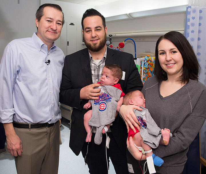 Chicago Cubs owner Tom Ricketts visits Evanston Hospital’s ISCU.